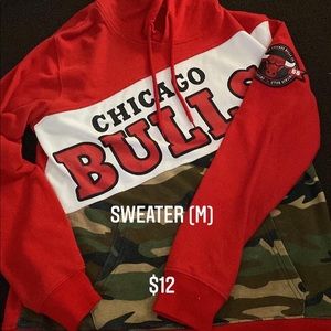 Chicago Bull Sweater with hood